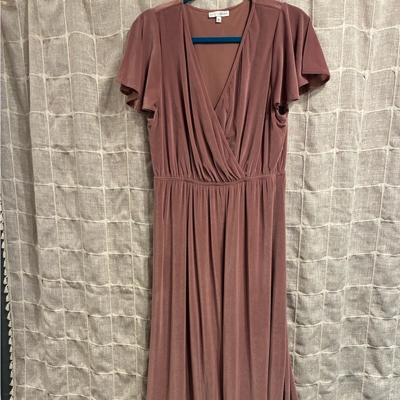Baltic Born Dresses & Skirts - Baltic Born Dusty Rose Maxi Dress